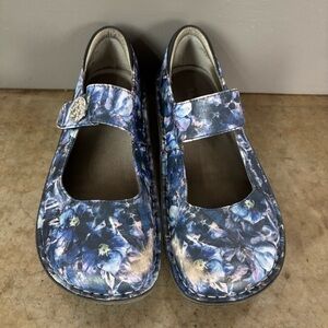 Algeria Floral Mary Jane Shoes Size 39/8